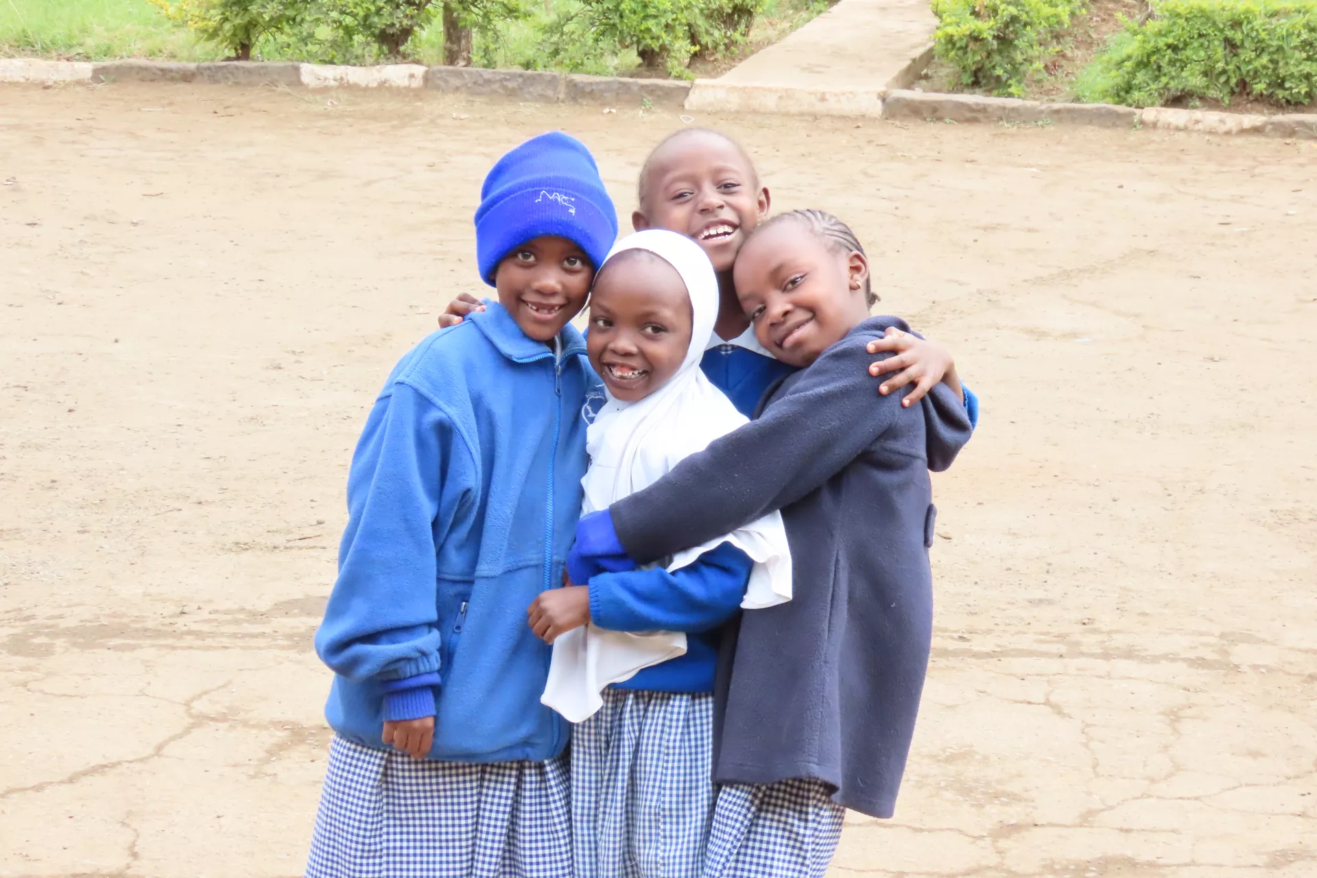 Grupo de estudiantes en una escuela inclusiva en Nairobi, Kenia
